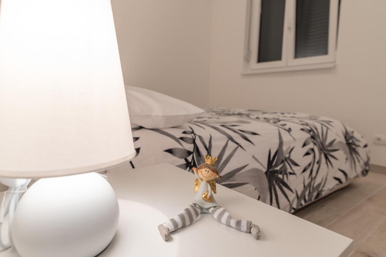 Apartman Pjer Трогір Екстер'єр фото